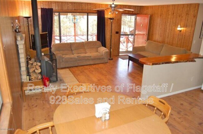 Foto del edificio - 2887 Kletha Trail