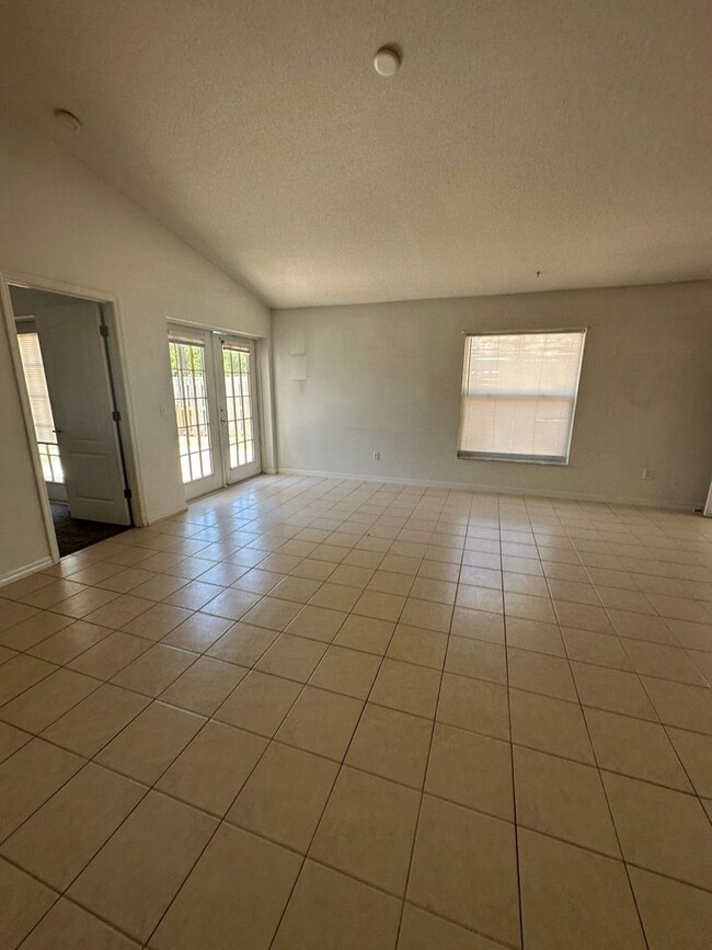 Foto del edificio - V5- Home in Lakes of Pine Run with Fenced ...