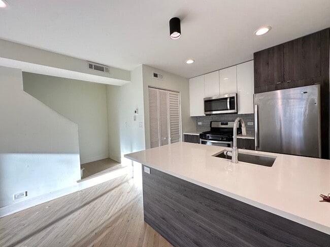 Foto del edificio - 949 W Grace St