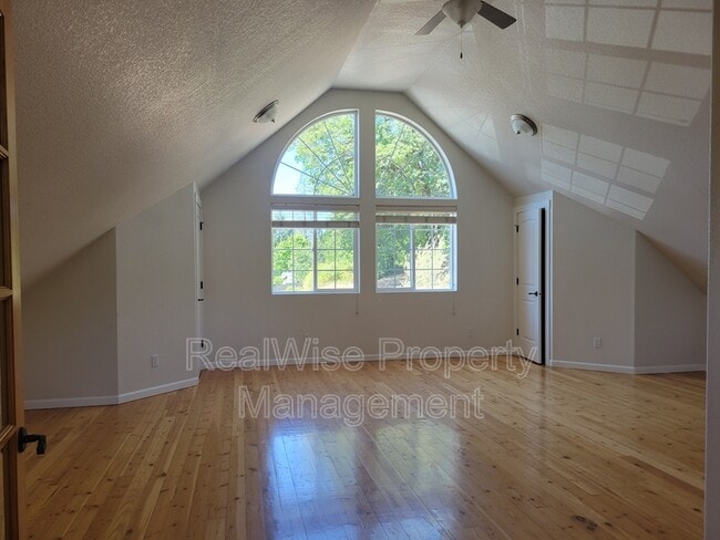 Building Photo - 1658 NE Foothill Blvd