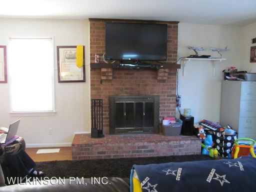 Building Photo - 1720 Stonebridge Rd