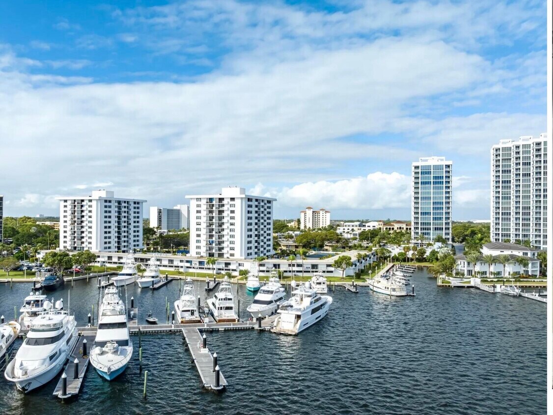 Primary Photo - 1208 Marine Way