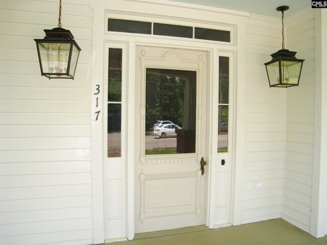 Building Photo - 317 Pomaria St