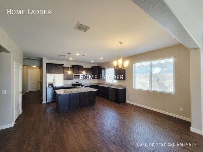 Foto del edificio - 13610 W Briles Rd