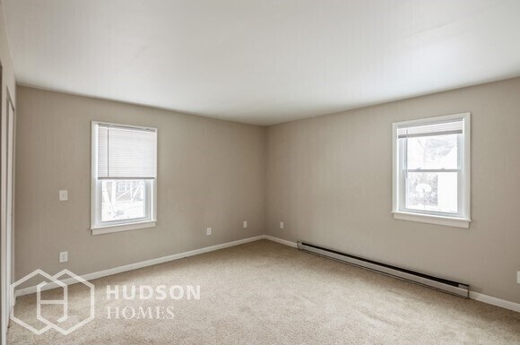 Foto del edificio - NOW AVAILABLE! 306 Lansing Avenue Unit 2, ...