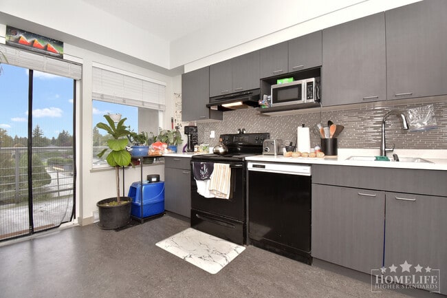 Building Photo - Studio Suite located within a Friendly Com...