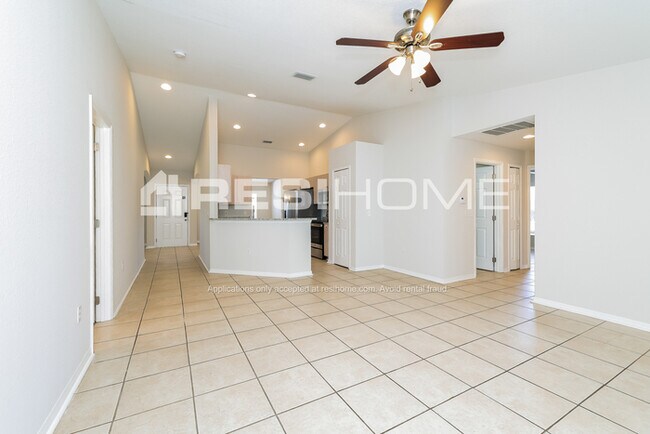 Foto del edificio - 522 Eagle Ct