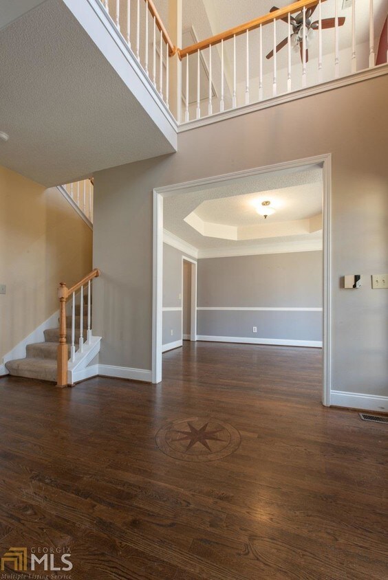 Foto del edificio - 404 Meadowfield Ct
