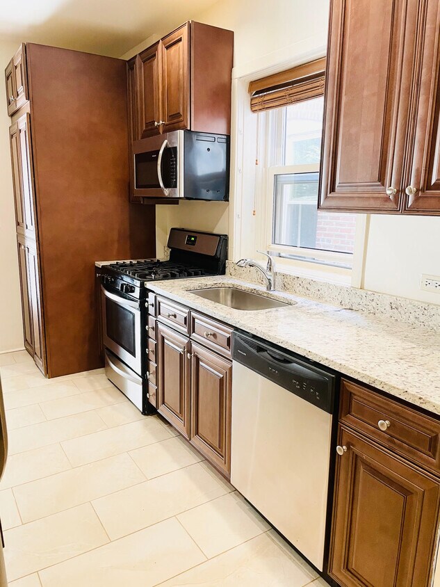Foto principal - 1319 W Early Ave