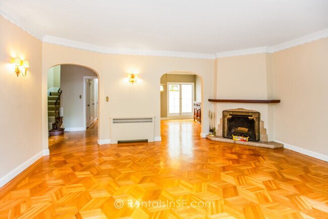 Building Photo - 46 Kittredge Terrace