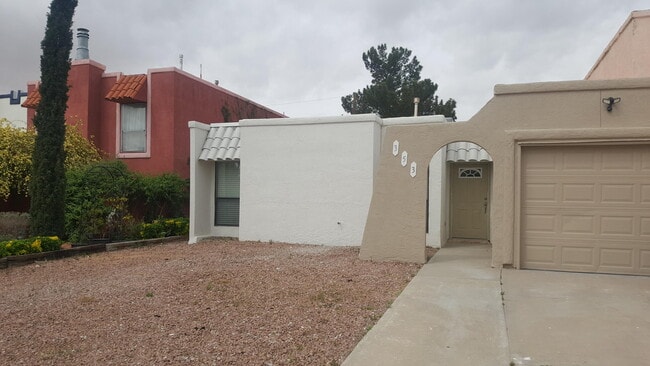 Building Photo - 353 Villa Canto St