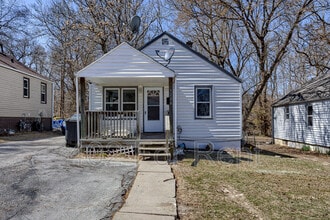 Building Photo - 3220 N 40th St