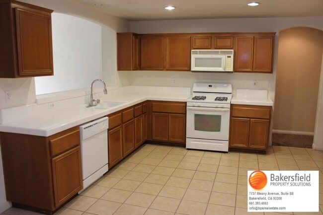 Building Photo - 5413 Coastal Wind St