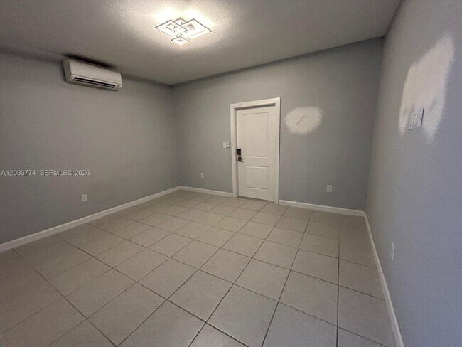 Foto del edificio - 16767 SW 290th Ln