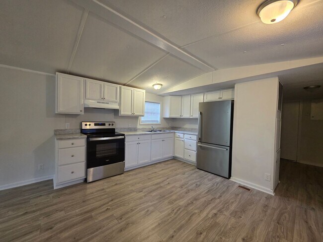 Foto del edificio - Newly Remodeled Trailer - Close to New River Air Station