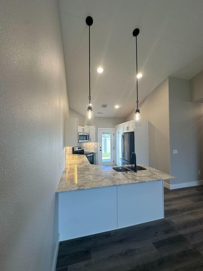 Building Photo - 3 bedroom in Billings MT 59106