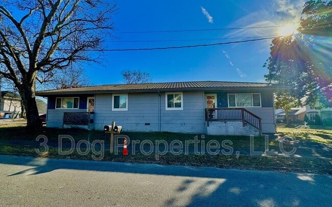 Photo - 524 S Holly St Apartment