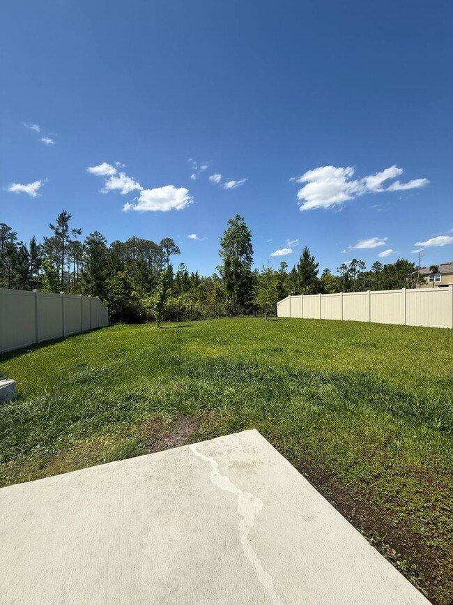 Building Photo - Awesome 4/2 Located in Desirable Yulee Area Nassau County Priced to rent, won't last long!