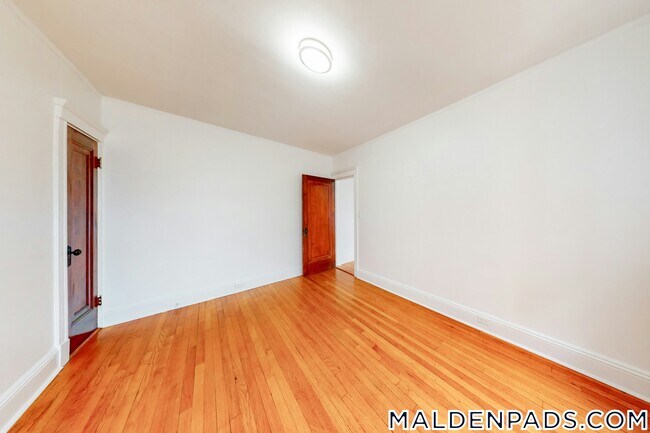 Foto del edificio - 170 Maple St