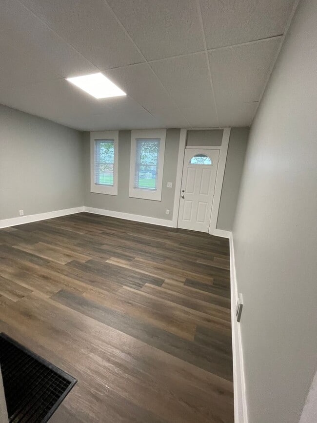 Building Photo - 1419 Greenbush--HBS