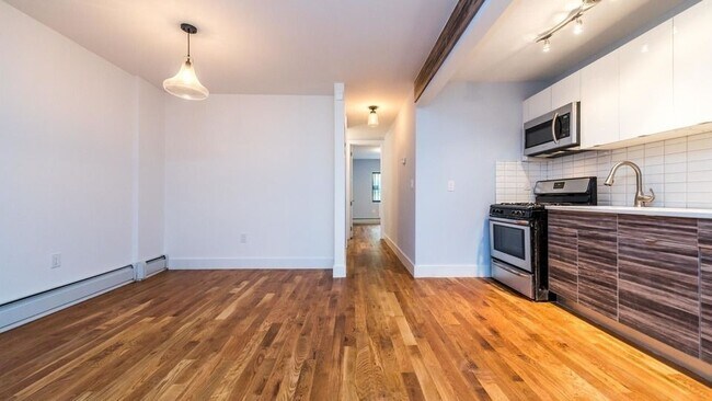 Foto del edificio - 1159 Gates Ave