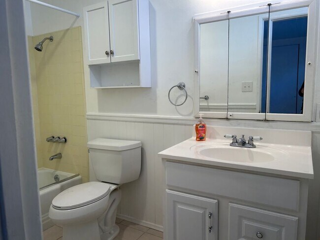 Foto del edificio - 336 J Ave