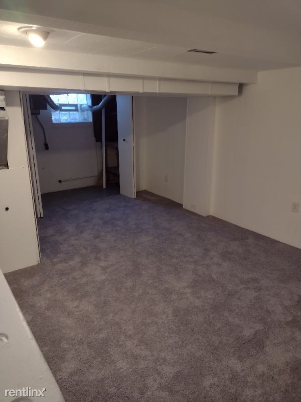 Foto del edificio - 461 Kenwood Dr