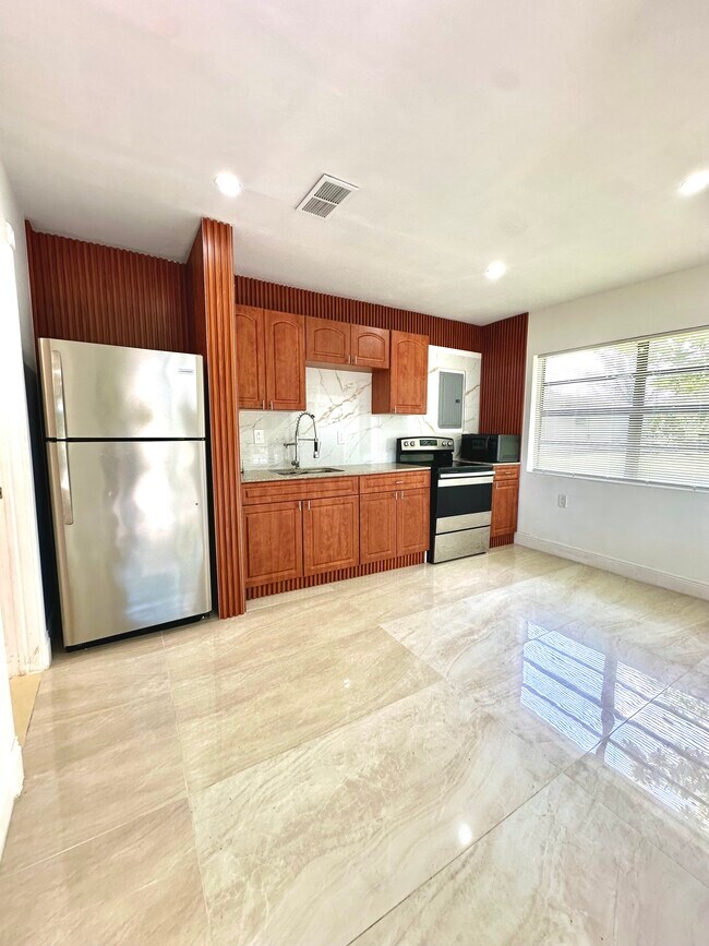 Foto del edificio - 11402 NW 22nd Ave