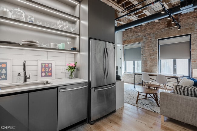 Foto del edificio - 729 N Sangamon St