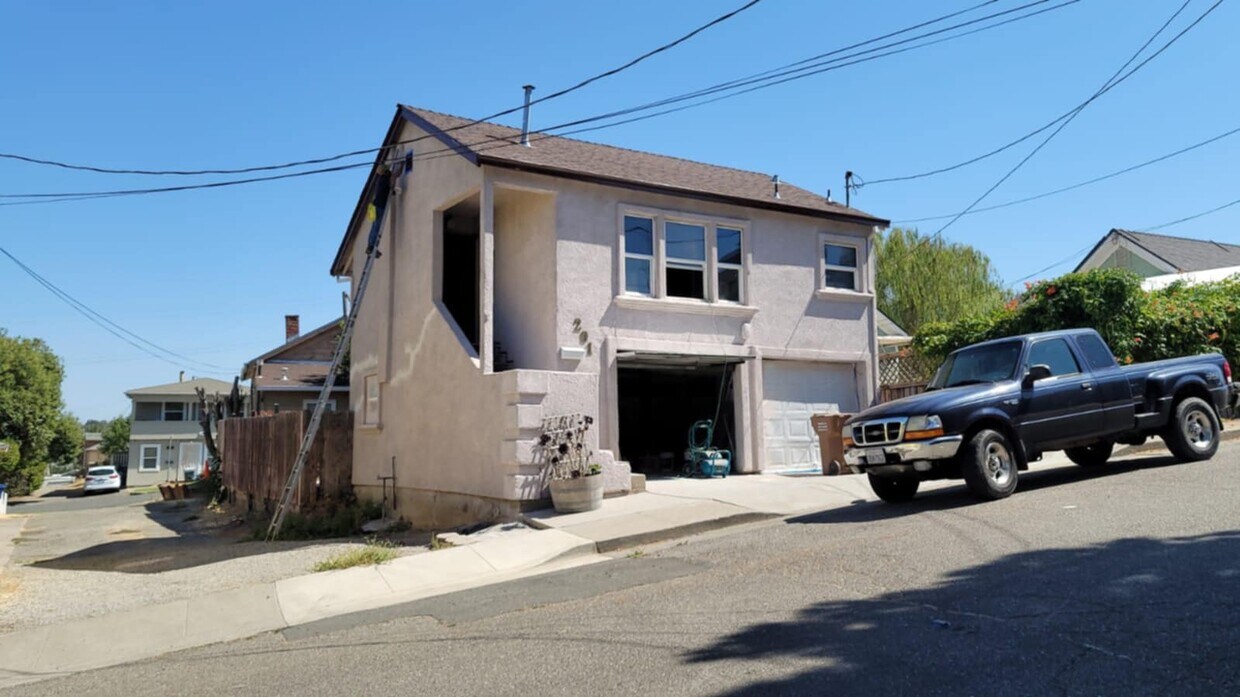 Building Photo - 291 St Joseph St