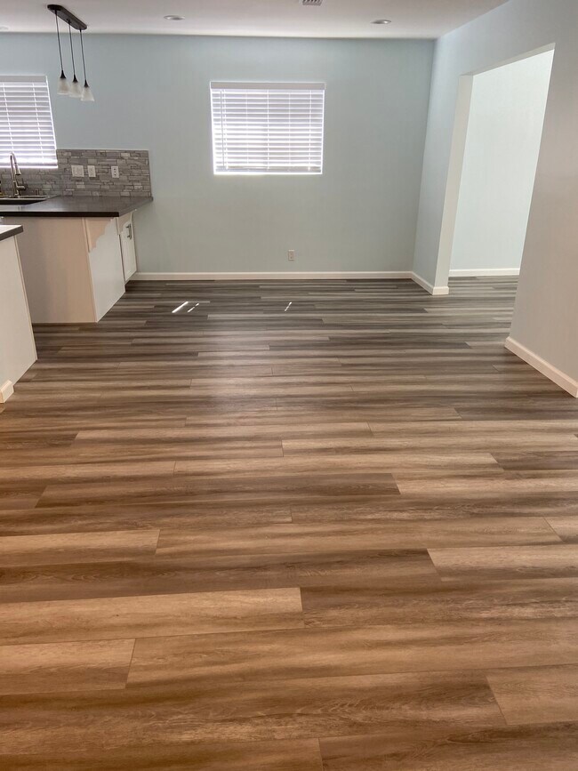 sala de estar - 7711 Van Noord Ave