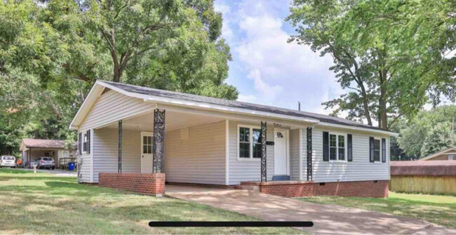 Building Photo - 106 S Shelby St