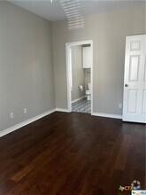 Building Photo - 244 Lake Ridge Dr