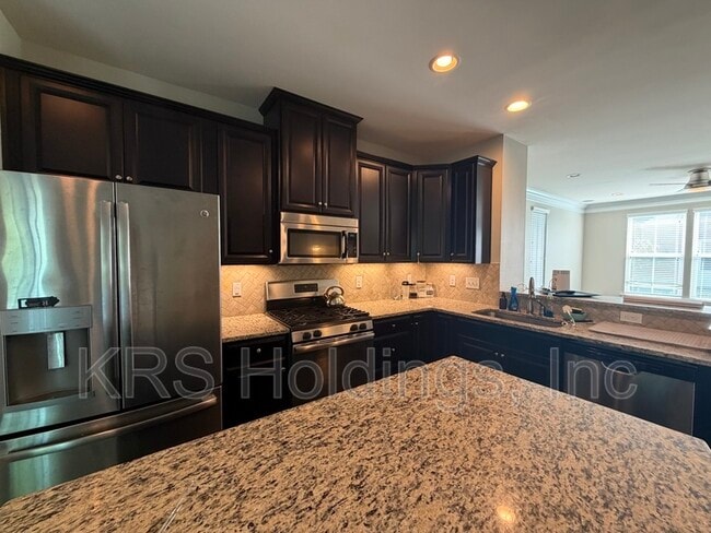 Building Photo - 308 Covington Dr