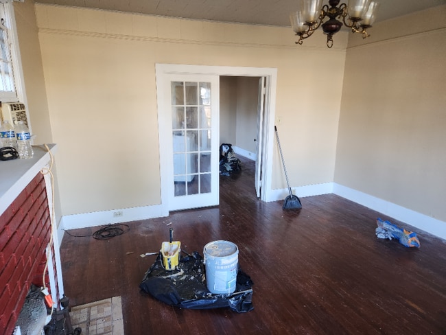 Foto del edificio - 131B Center St