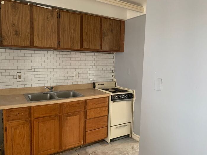 Building Photo - Beautifully updated - Close to Freeways- Section 8 Approved- Security Deposit Waiver Progrm