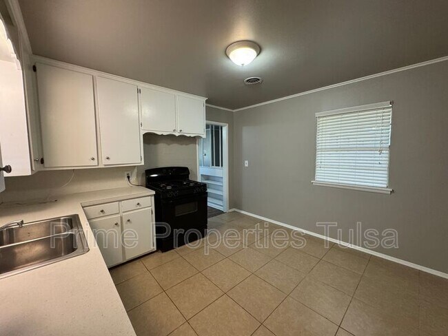 Foto del edificio - 7463 E 29th St