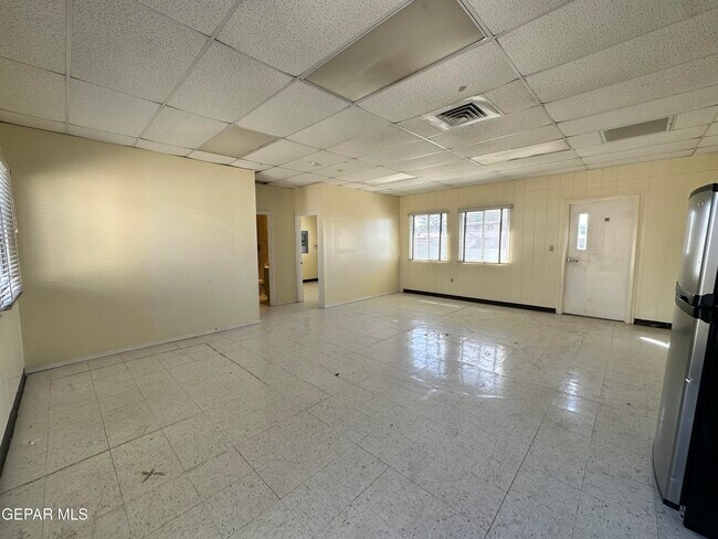 Foto del edificio - 6800 1st St