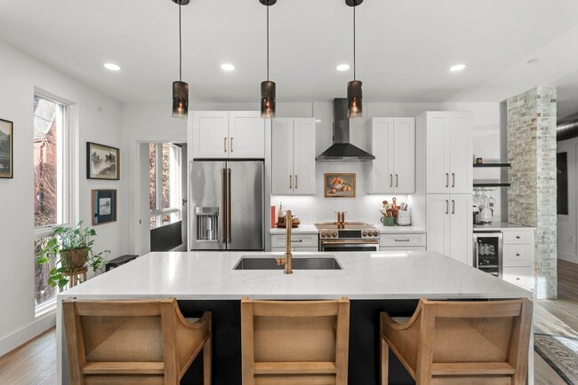 Photo - 3725 Butler St Apartment