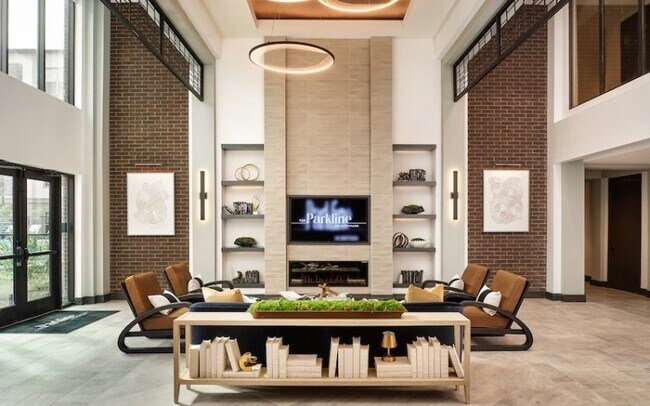 Foto del edificio - 16717 Westpark Dr