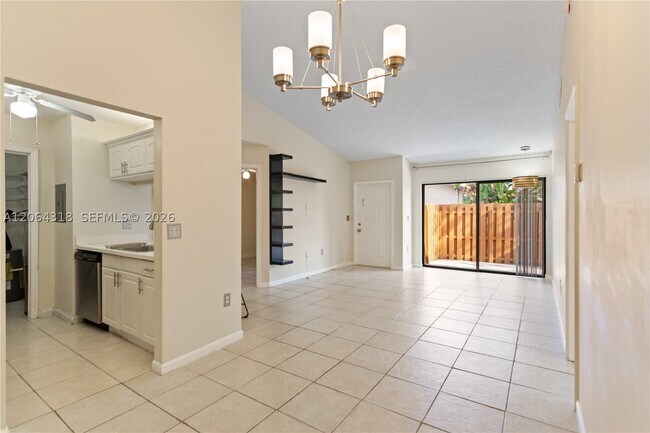Foto del edificio - 2734 N Nob Hill Rd