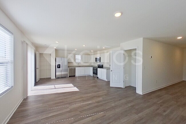 Foto del edificio - 7021 Peppermill Way