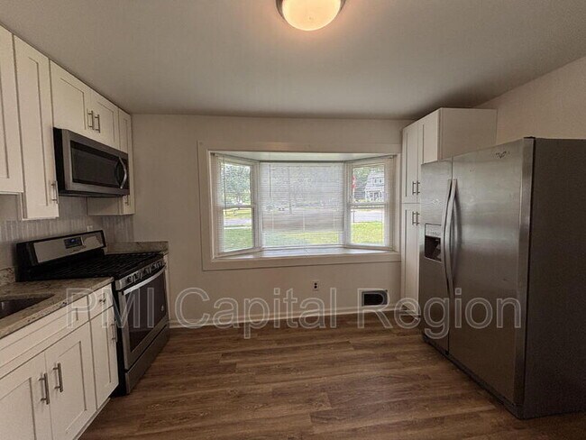 Building Photo - 5830 Vandegrift Ave