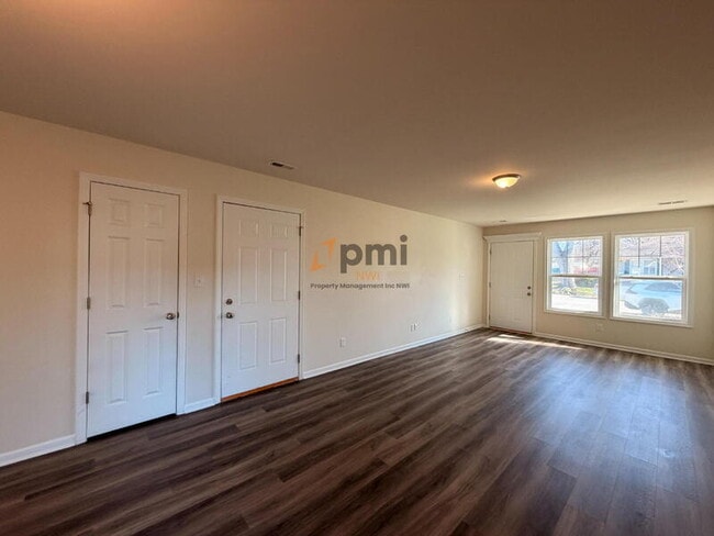 Building Photo - 122 - 124 Park Ave