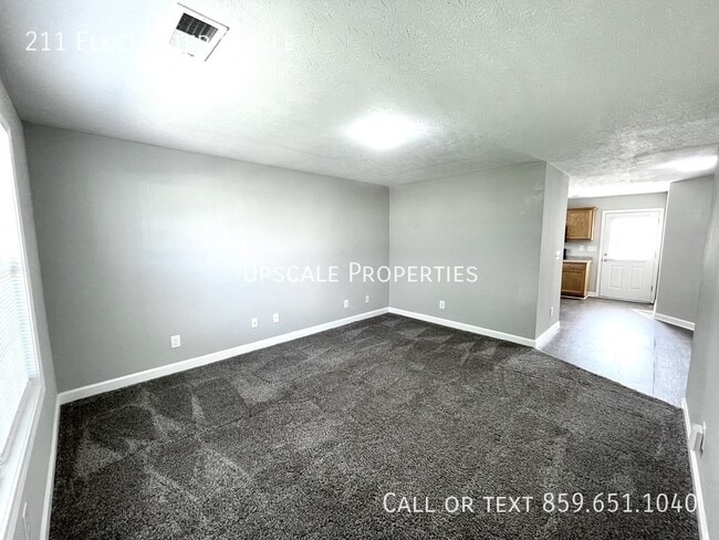 Building Photo - 211 Elkchester Cir
