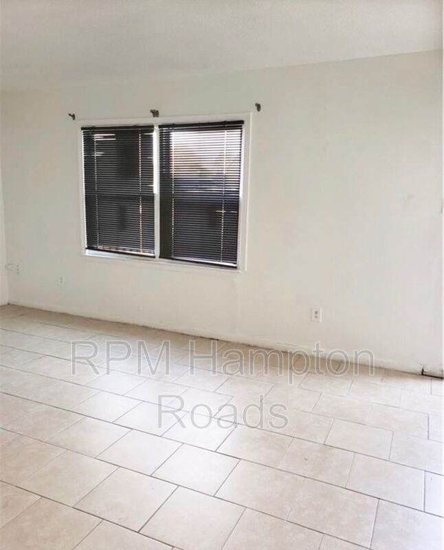 Foto del edificio - 4057 Holly Cove Dr