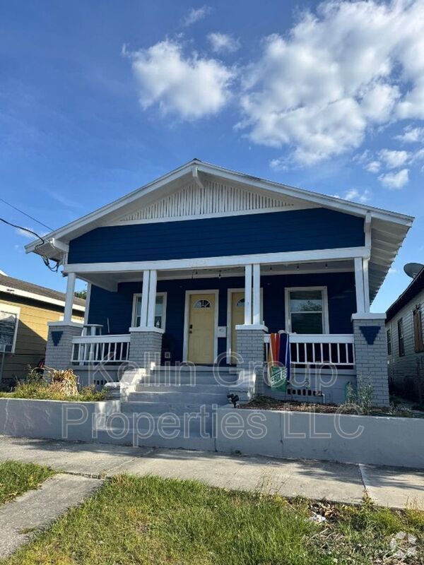 Building Photo - 2524 W Cherry St