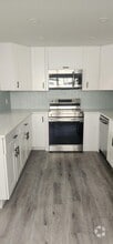 Building Photo - 59 Saxony B