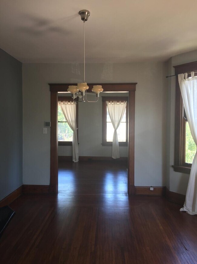 Foto del edificio - 1401 Chase Ave