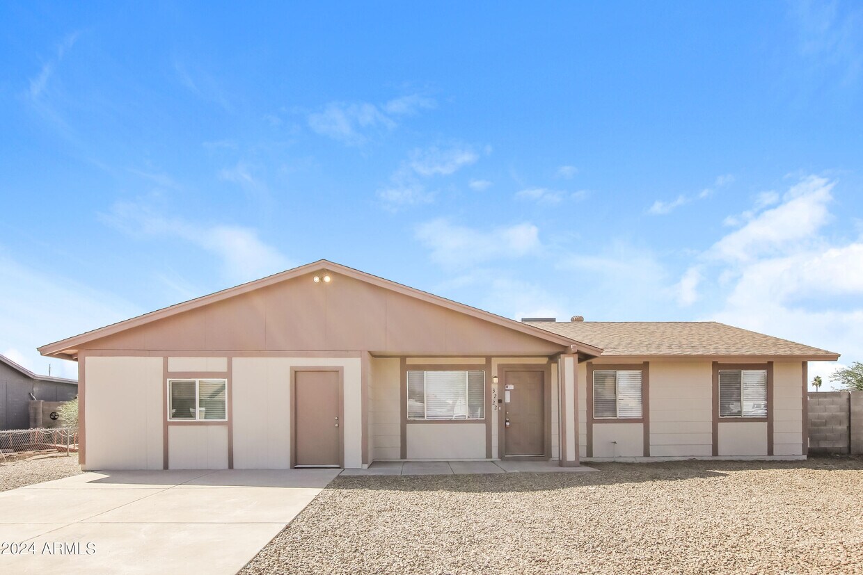 Foto principal - 3222 W Potter Dr